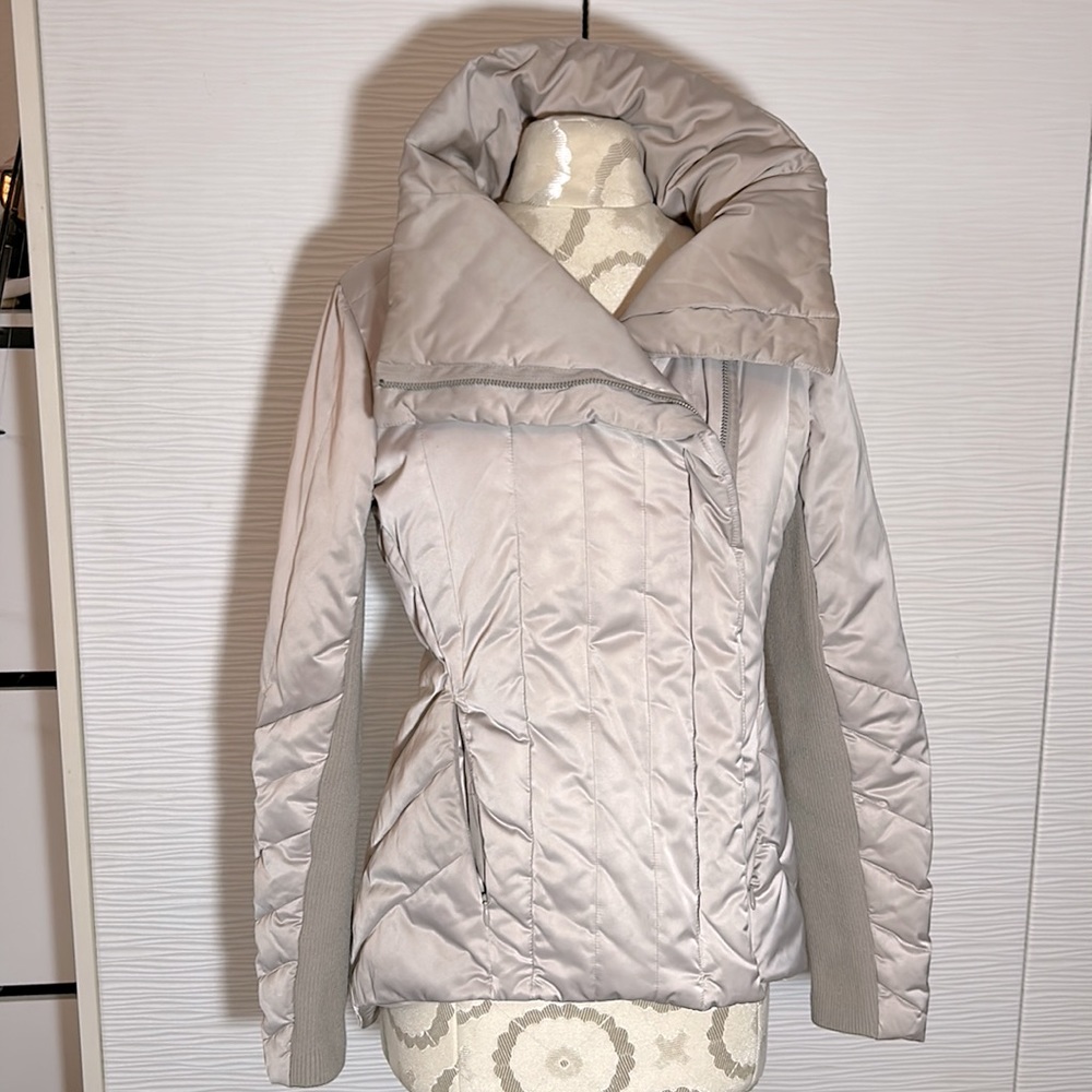BCBGMaxAzria duck down filled puffer, Sz S (fits Med too) - Picture 3 of 9